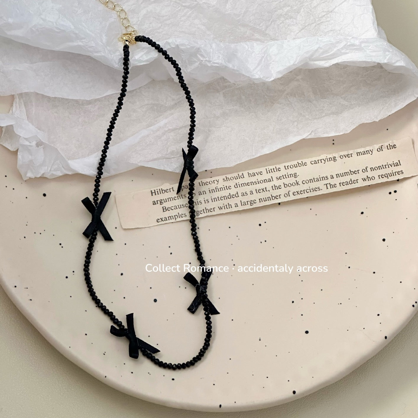 Hot Korean niche design black and white bow necklace for women advanced for sexy girl collarbone chain