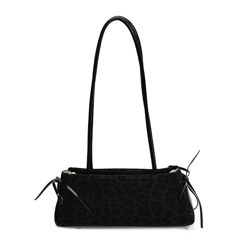 2025 new niche baguette bag